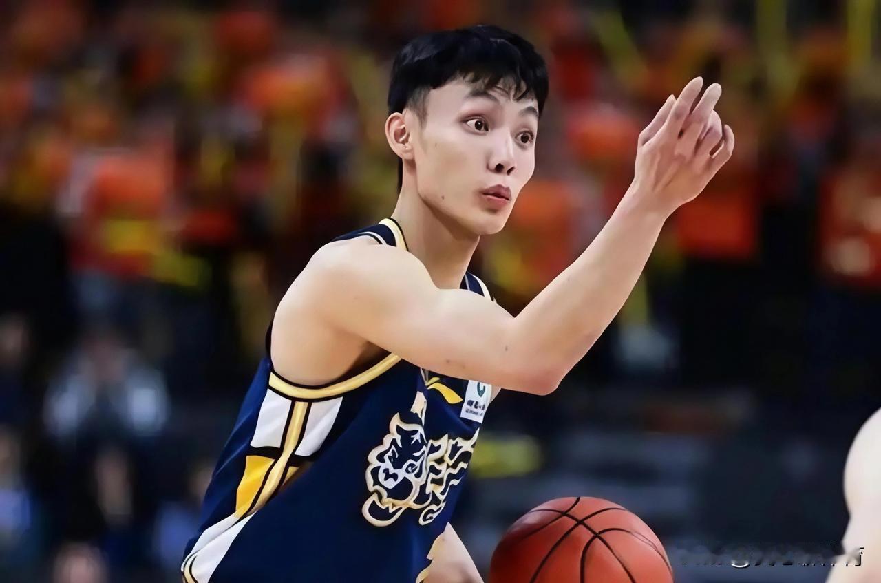 北京北汽VS广东东阳光的G3，广东队获胜的关键点:1、三分球保持稳定输出，奎因