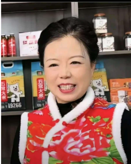 今天早上，柴桑大姐直播时说，关于那个烂东西刚开始她不是说没有吗？后来承认有说撤了