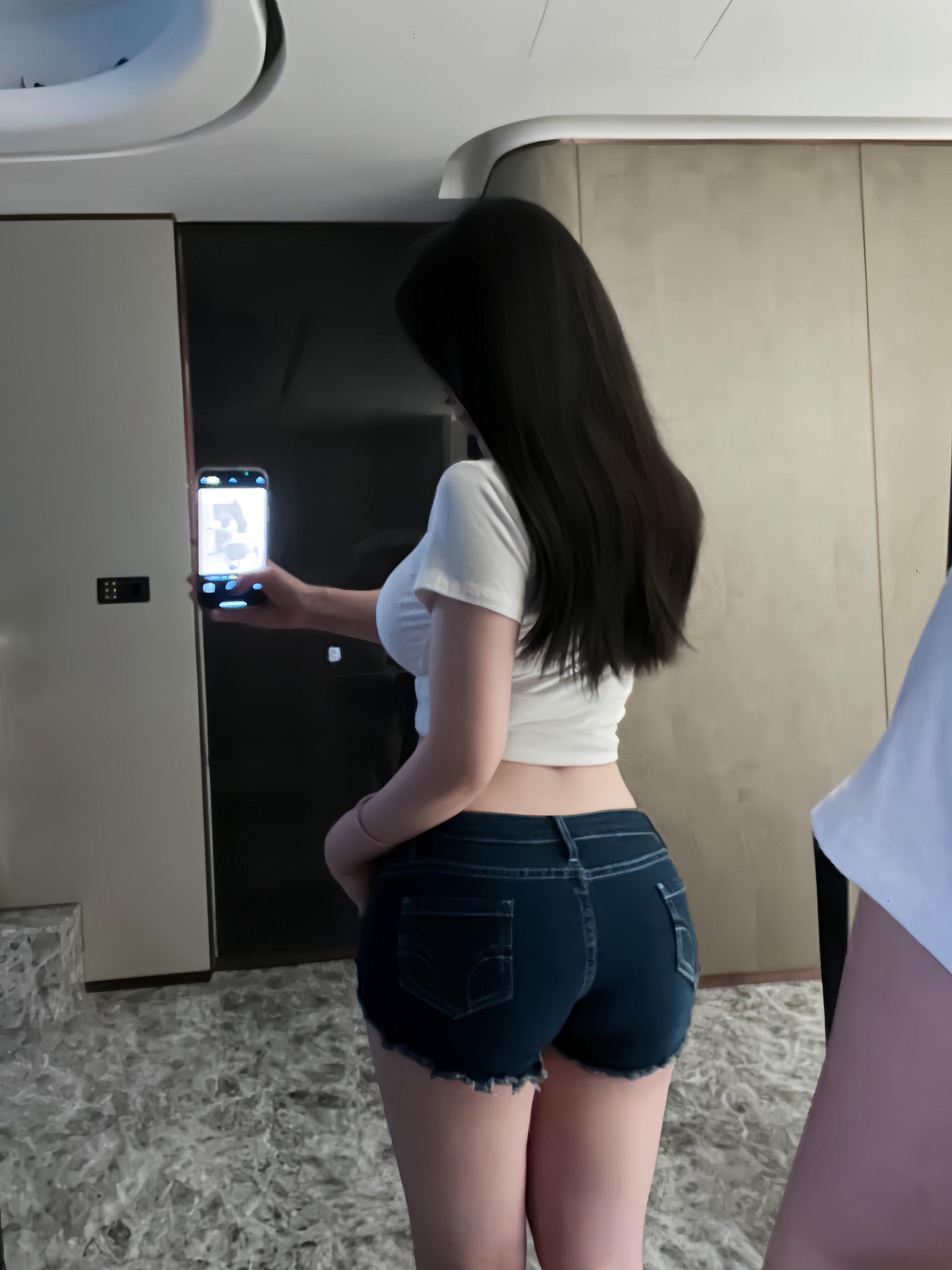 背影杀手。