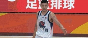 无力回天! 陈林坚7中6拿到15分 三分3中3