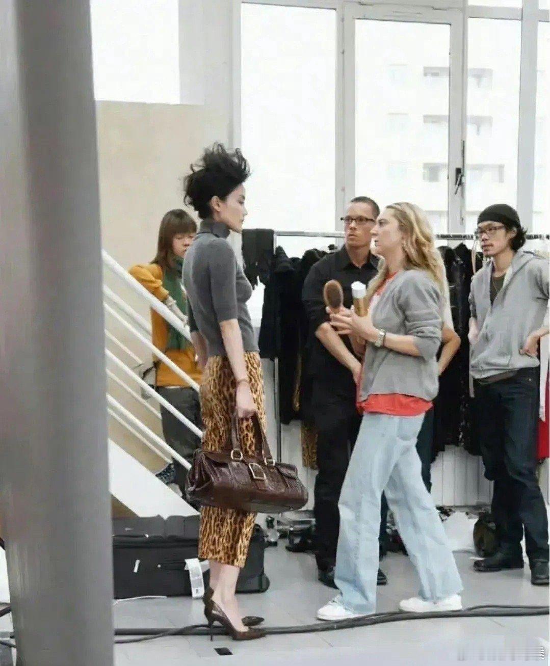 王菲这身材气质，如果不是歌手，那也是模特圈的老大。