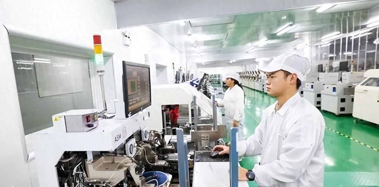 花340亿买来的公司，一夜之间被人拿走了。不是抢，是合法的。你敢信？2025