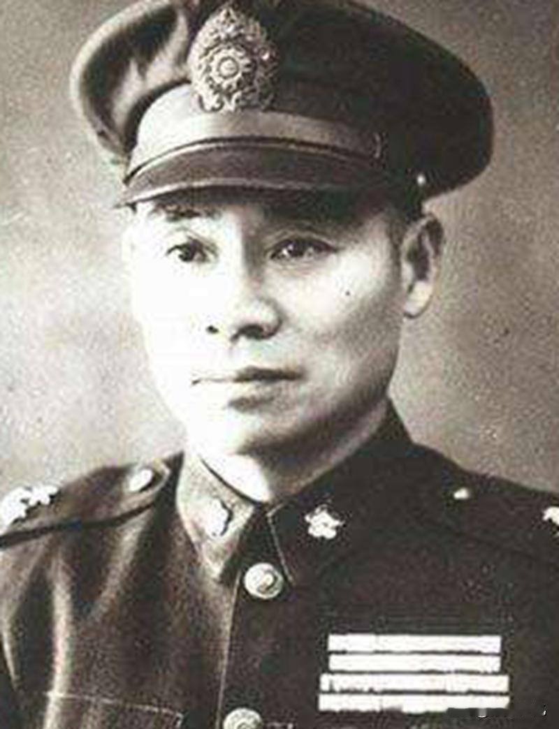 打牌打丢军心？顾祝同这波操作，比枪决更狠！顾祝同当师长时，一个连的两排士兵