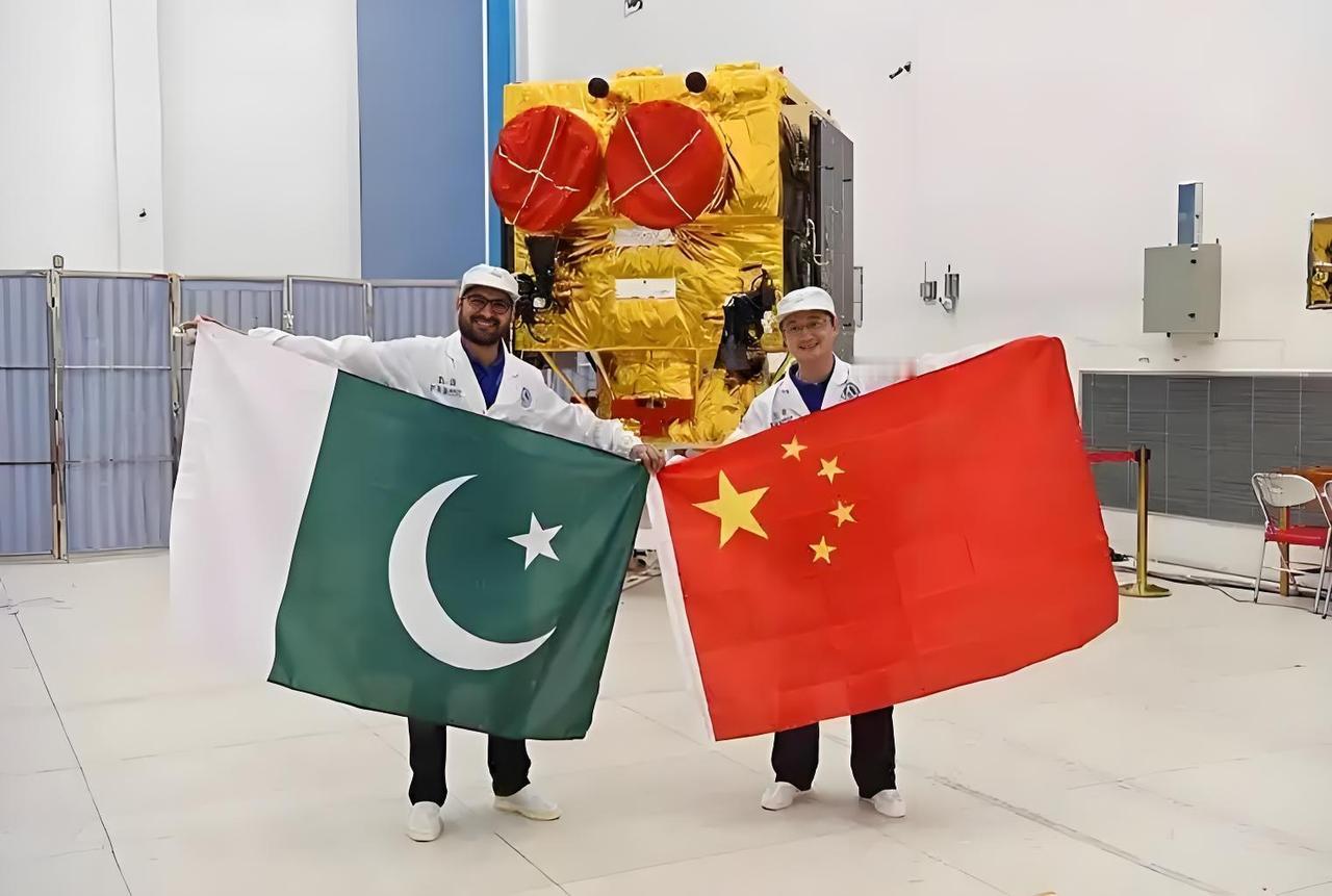 巴基斯坦赢麻了历史性一刻！巴铁航天员正式进驻中国天宫，全球仅此一国独享殊荣！