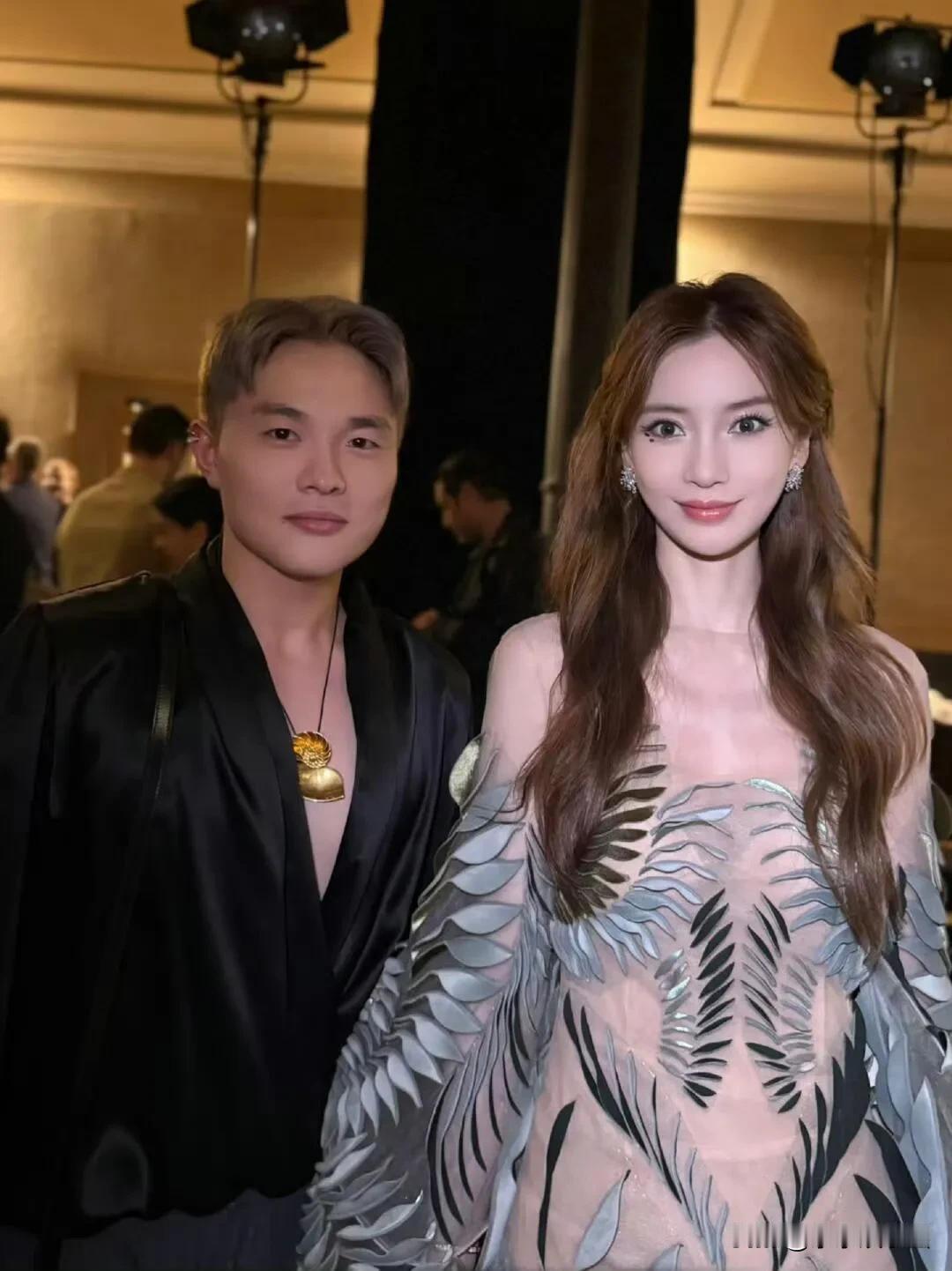 杨颖很美但是这张脸也变了！快40岁的年龄，和以前比多少有点变化啦，不再有少女感了
