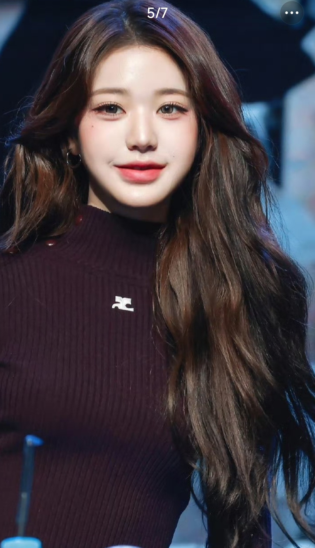 张元英这个嘴唇怎么这么厚了？以前就觉得她是清纯挂神颜，幼态感拉满，结果今天一看，