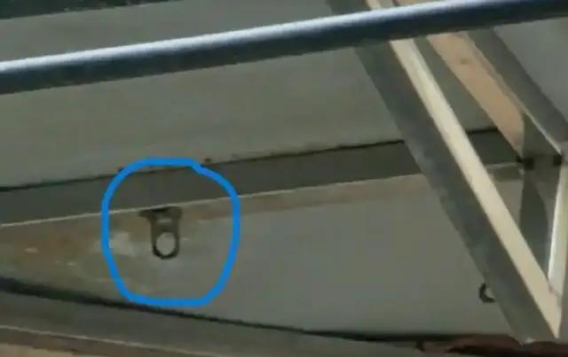 上海，一小区内深夜发出一声巨响，从5楼掉下一个庞然大物，掉到楼下。所幸是在深夜，