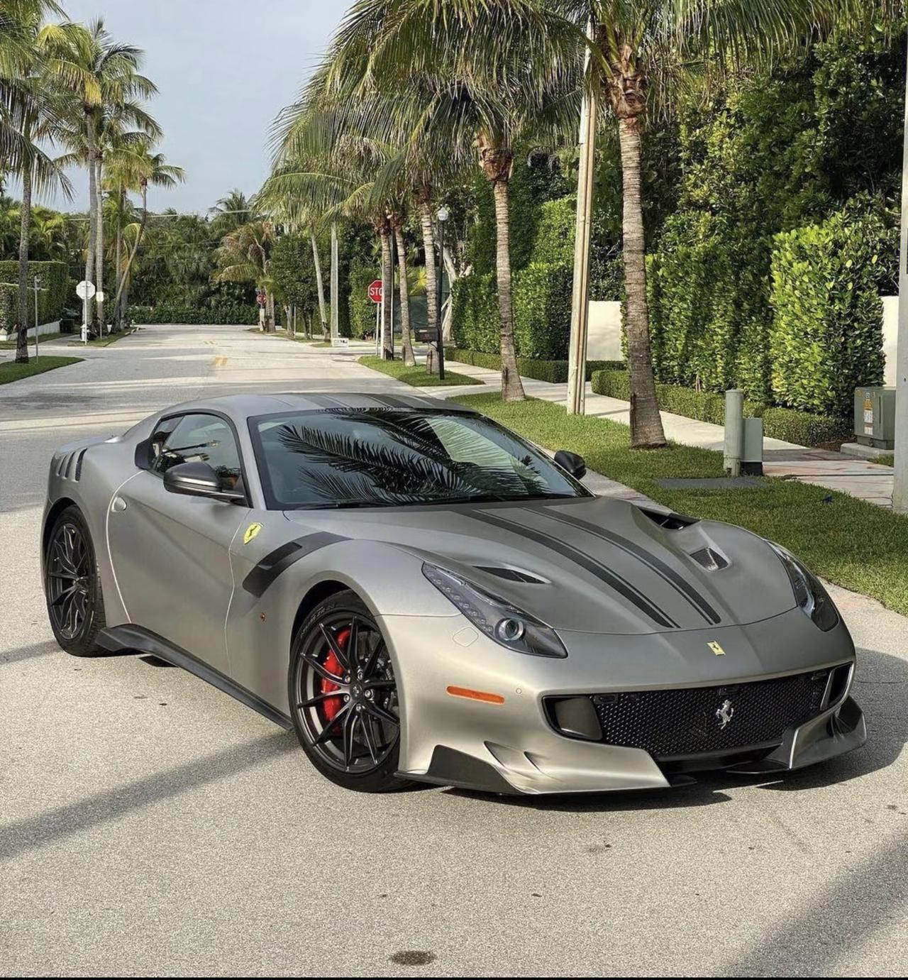 每个男人心中都会有一辆梦中情车，你的梦中情车是什么？