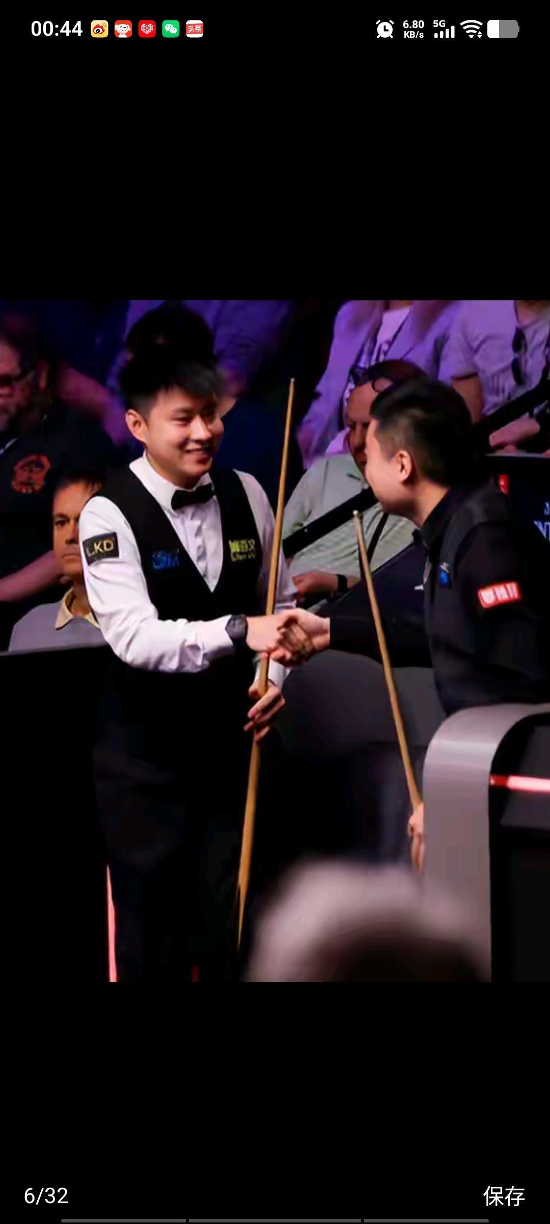 赵心童第二阶段打出了5比3的成绩，大比分9比7领先丁俊晖。第三阶段将在今晚17点