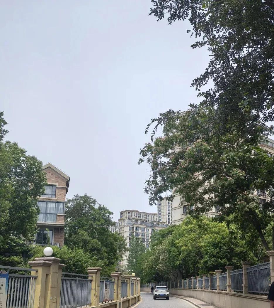 南京江宁翠屏城正在疯狂成交！房价6000多元/平！在对江宁二手