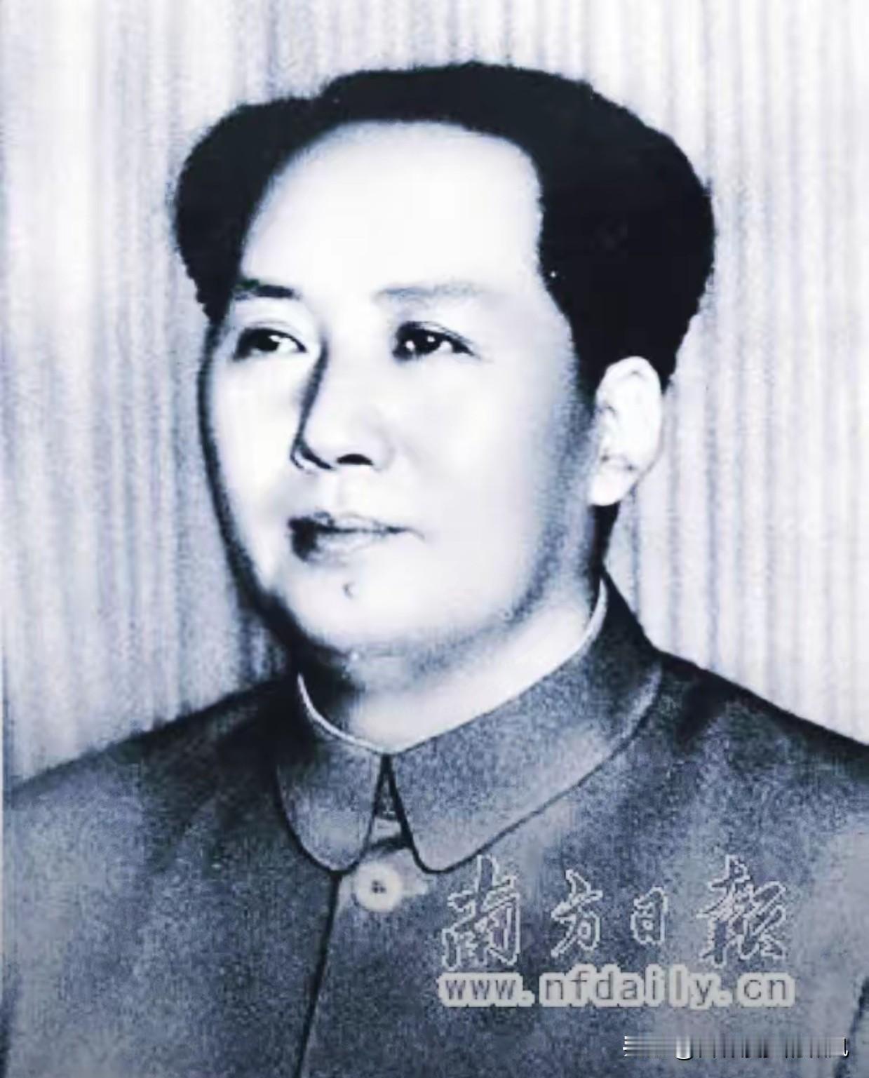 毛主席早就看透的事，今天还有人想不明白有人说，把资本主义搞肥了，社会富裕了，