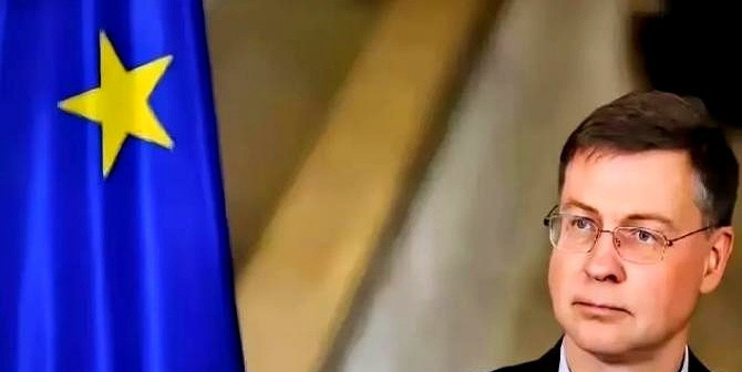 乌克兰这仗，有人在背后捣鬼你敢相信吗？现在乌克兰大街上抓