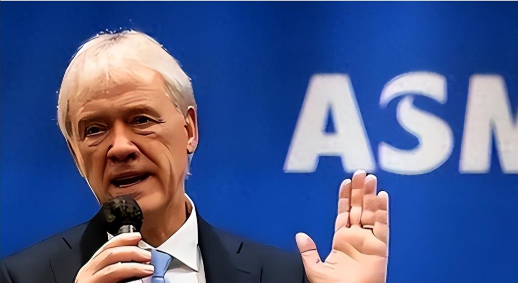 中国还有一大招没放出来，假如荷兰对正在使用的光刻机不维护、不维修的话就是违约！