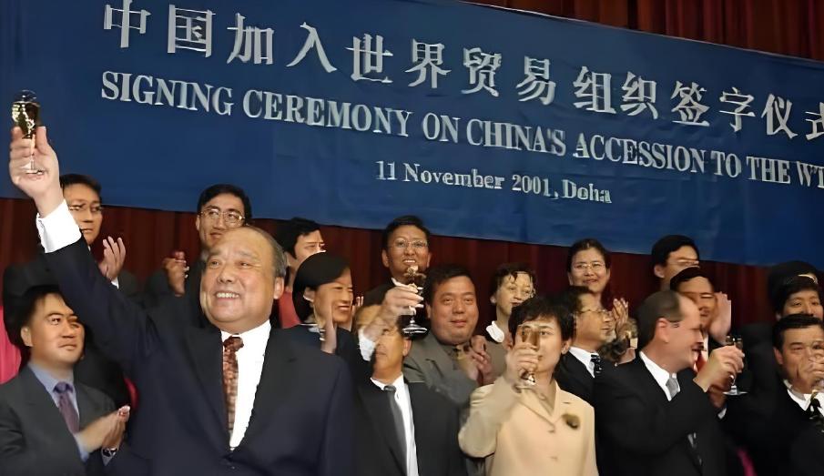 美国最后悔的事，就是给了中国发展的时间！美国现在一提起2001到200