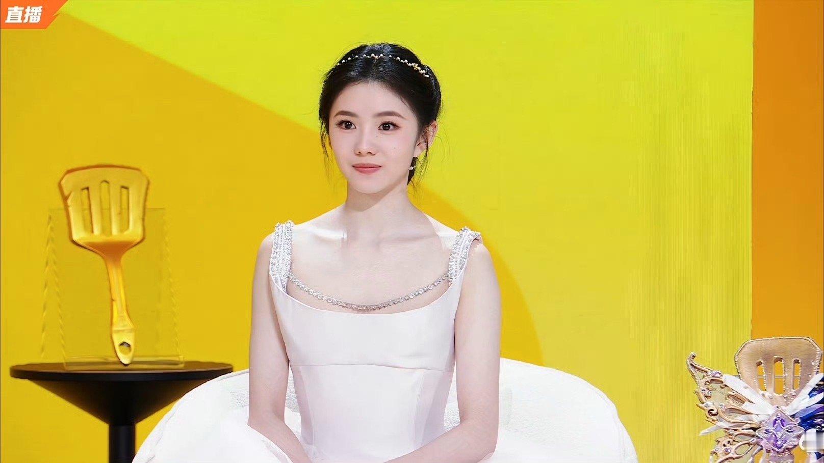 刘浩存完全公主刘浩存钻石公主裙完全钻石公主啊好美的存​​​