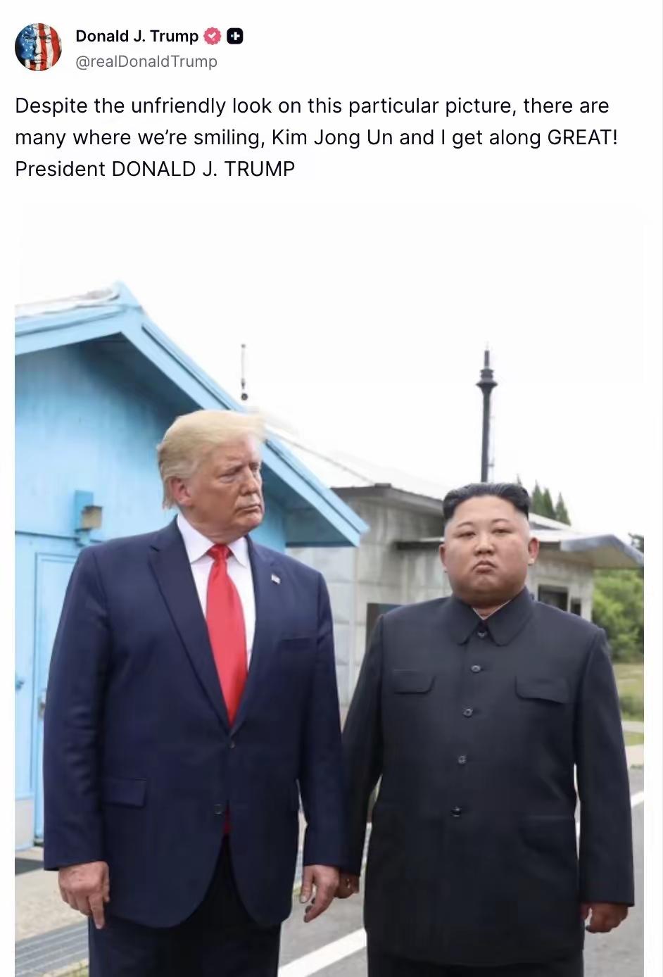 想知道懂王这个时候晒与金元帅的合影，是几个意思？