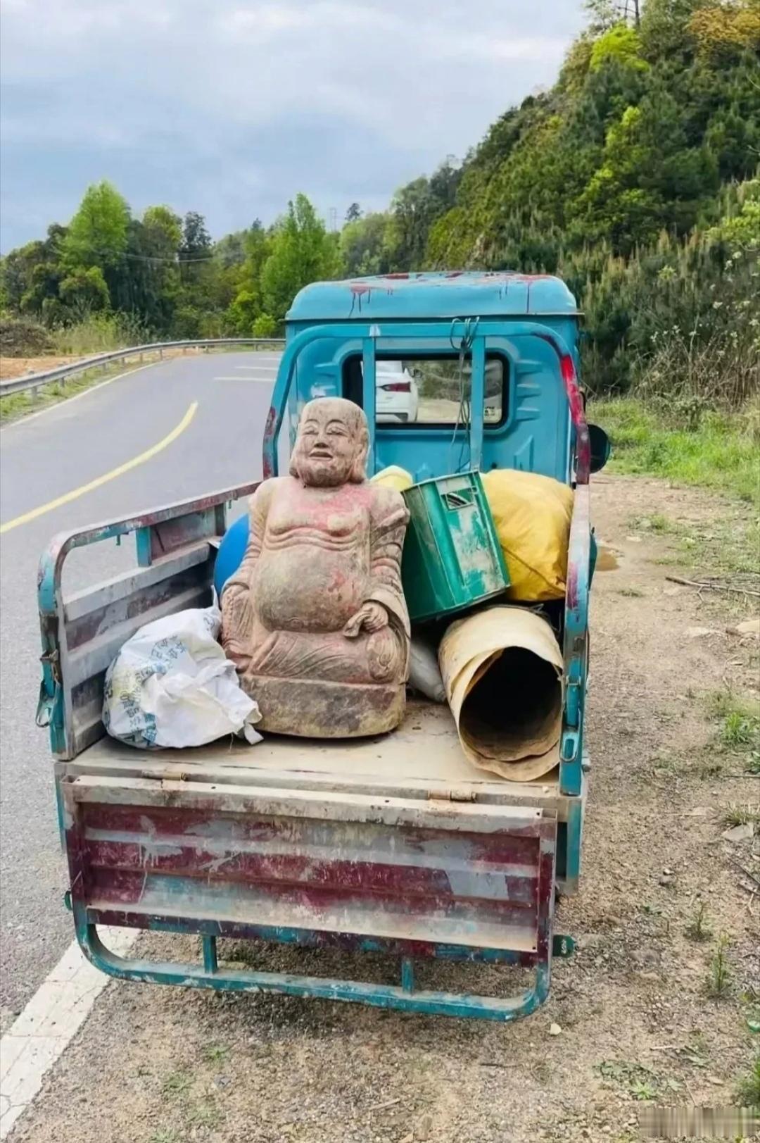 这是把菩萨接回家~~🙏​​​