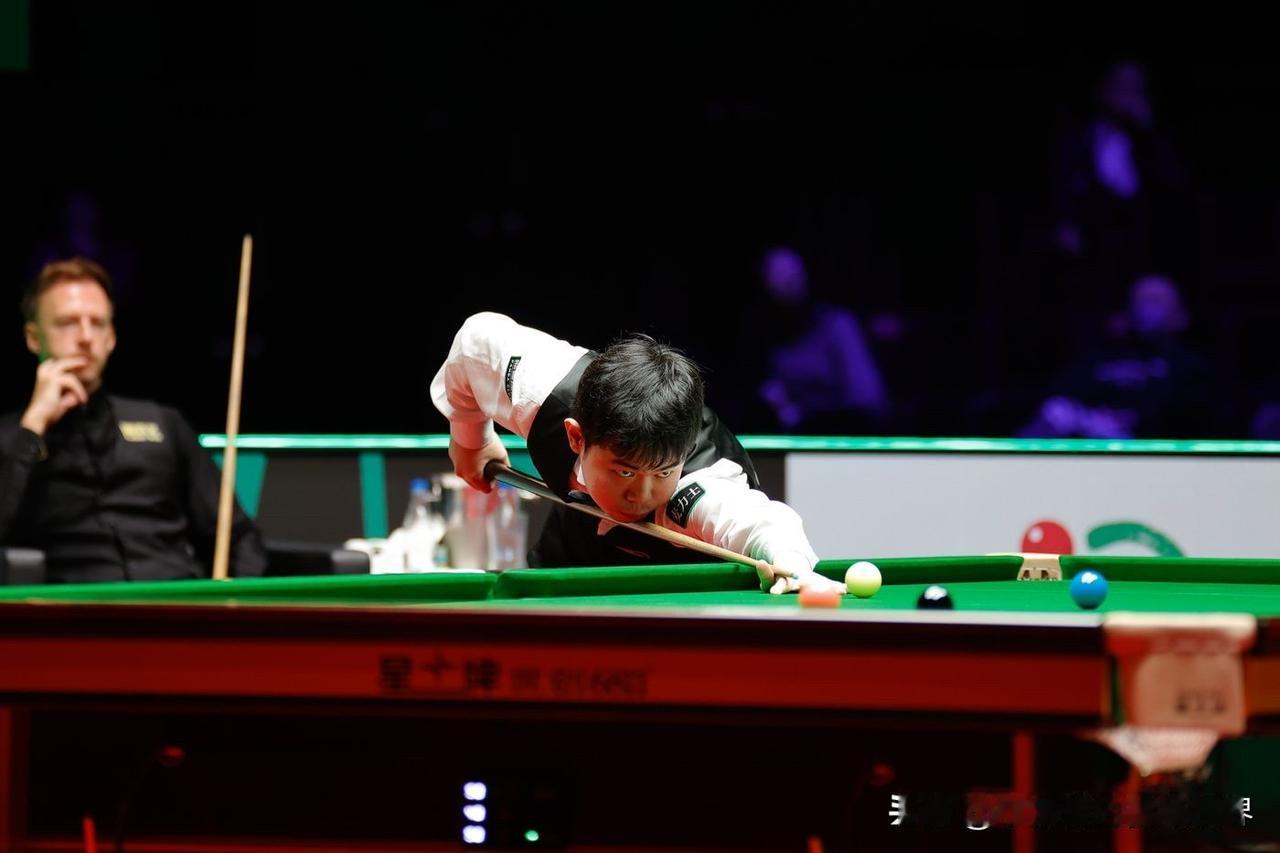 袁思俊击败特鲁姆普赛后采访表示：“开局的时候我有点紧张，但打出单杆破百后，我一下