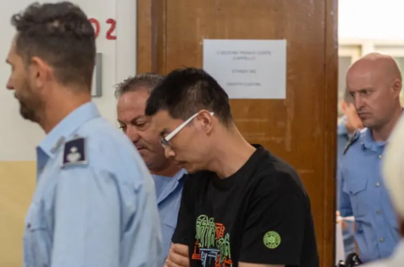 美西方敢扣押我们的人，我们也可以！7月17日，联合早报报道：富国银行美籍华裔高管