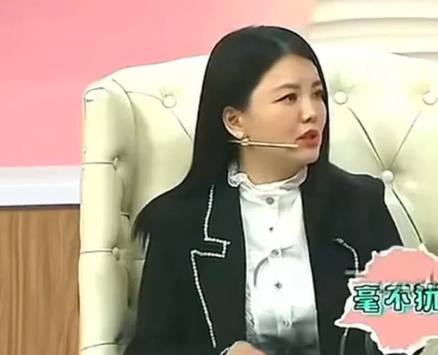 主持人李湘说：“当年我决定和王岳伦结婚时，他妈妈就苦口婆心的劝我，说你得想清楚了
