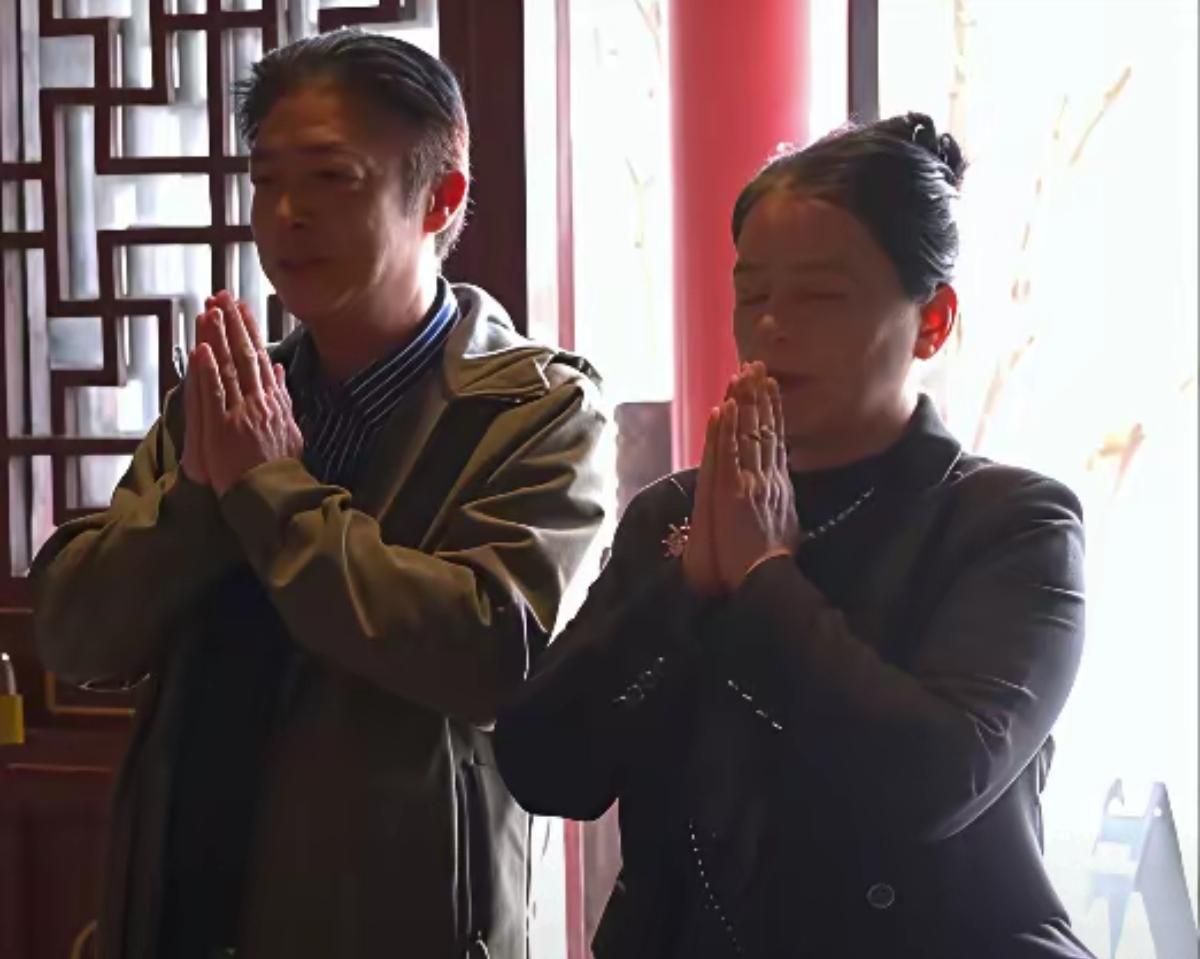 姐姐们家人们早；姗姗来了，今天我想说一个很多人没想明白的问题：对面常常给我们扣