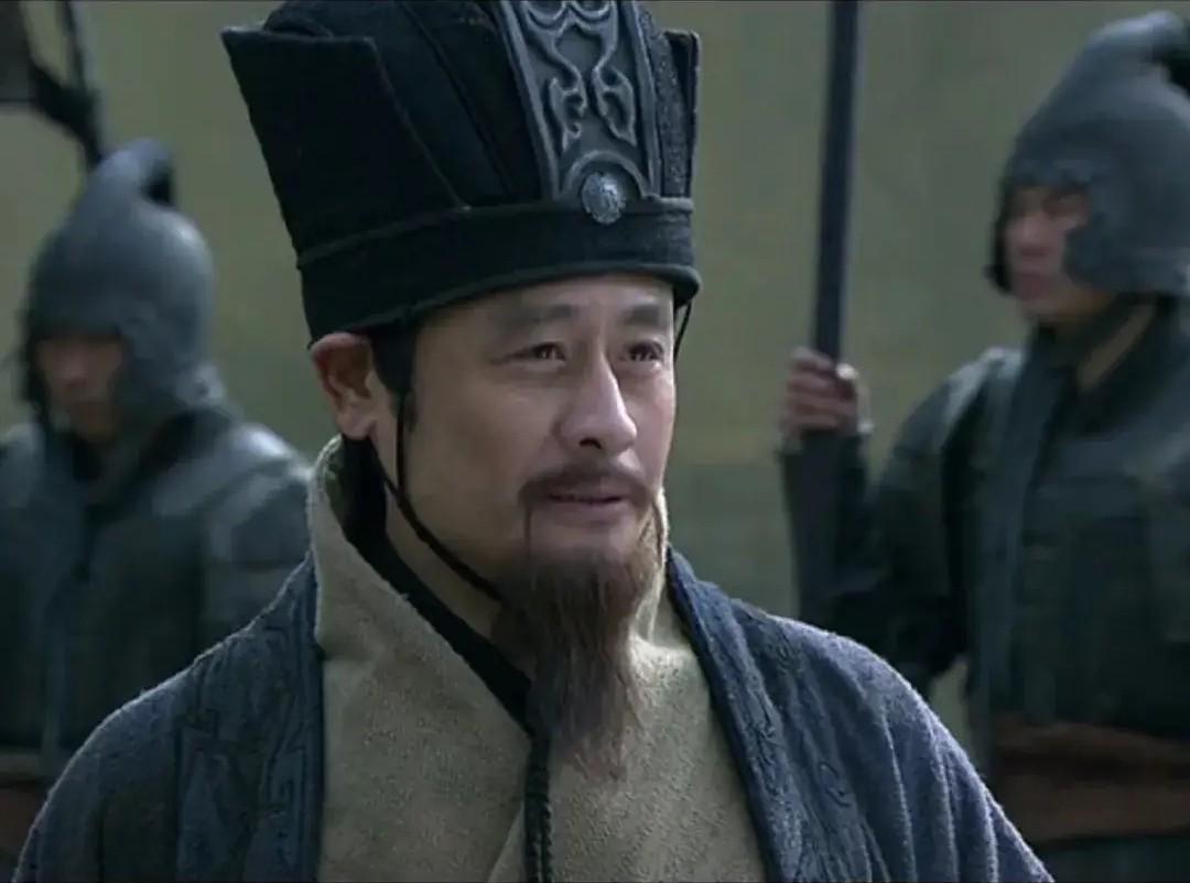 三国第一才子比诸葛亮更牛，曹操独服他，却被黑千年，结局悲催他就是荀彧，出身颍