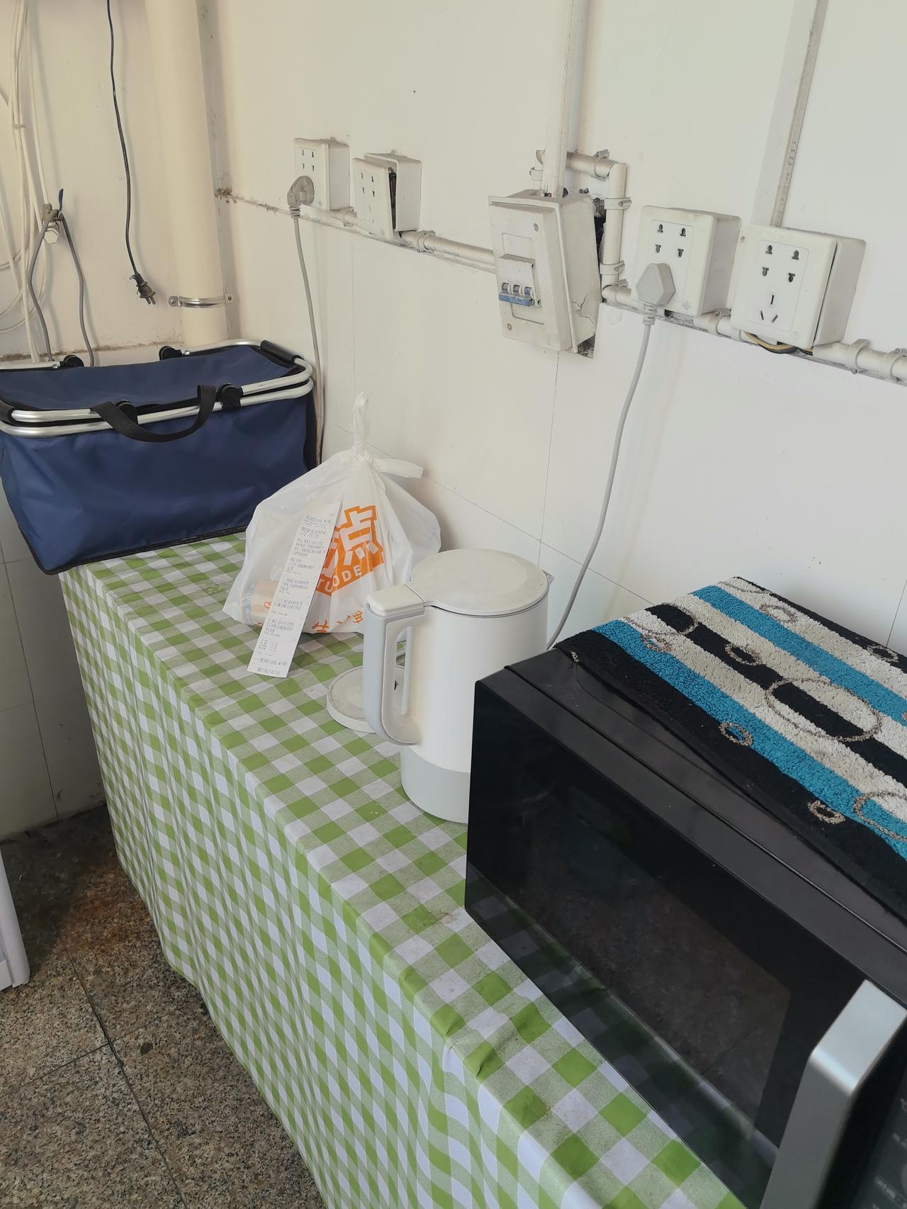 原来旺自己是有玄学的，请狠狠记住：1、白天，别老躲在阴暗的角落太久。2、夫妻