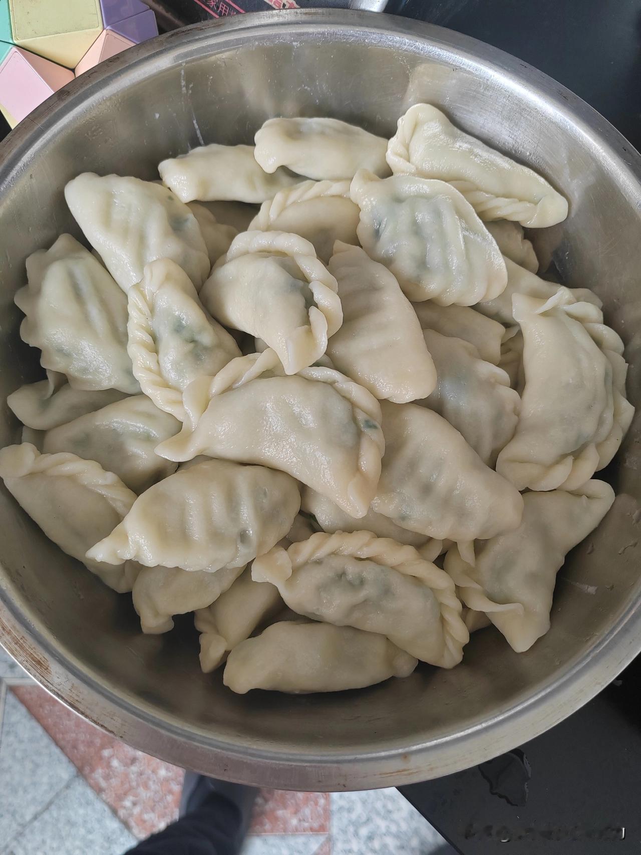 “等你老了我不会管你”，这句话是女儿对妈妈说的，听着挺扎心的。​当80多岁的