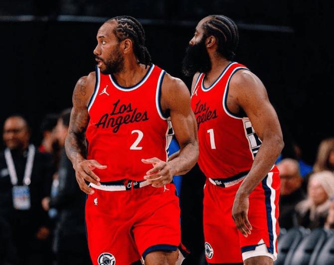 鲈鱼没有什么体系的。也没啥战术。这么多卡子报销的时段，也没看出来鲈鱼把剩下的人