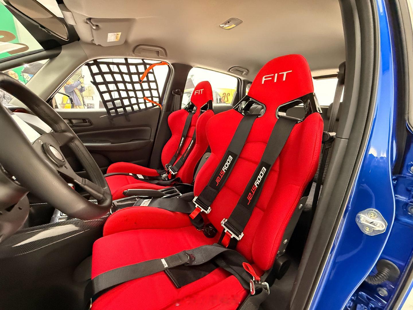 来拍新飞度！全国限量3000台，6.68万～终于看到这台概念改装版，改的真帅啊。