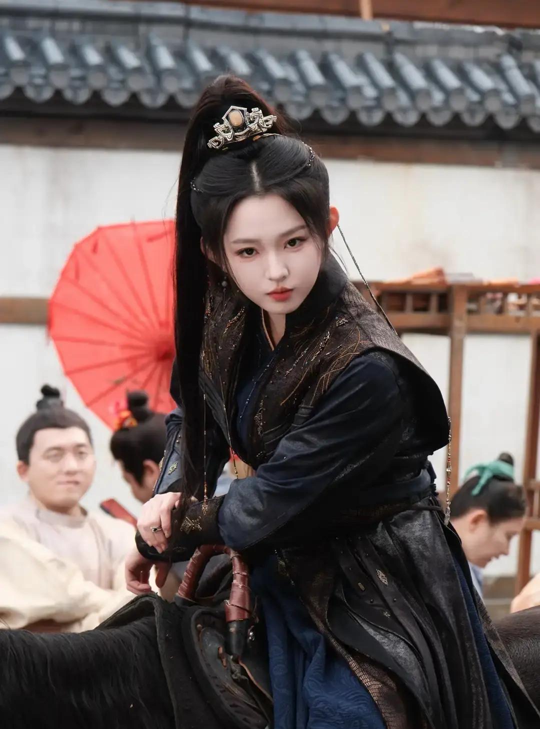 3部戏毁1个演员李柯以的夫人系列拍到第三部，弹幕只剩一句：又是玻璃唇。观众