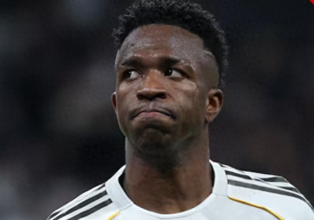 欧冠联赛阶段第7轮，皇马主场6-1大胜摩纳哥，《阿斯报》记者龙赛罗发表评论，认为