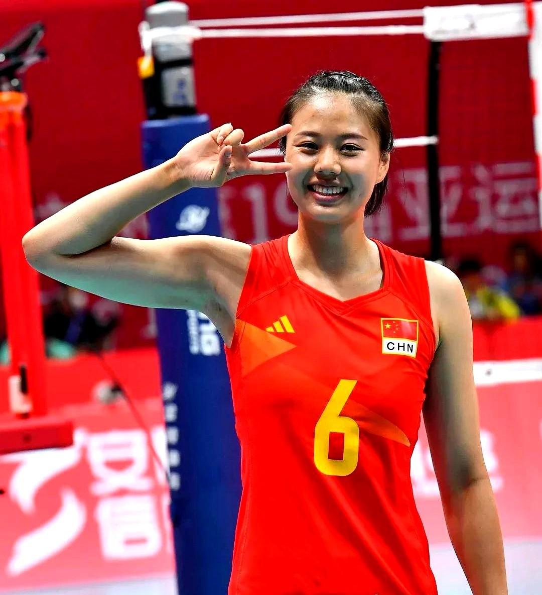 随着龚翔宇突然出走美国联赛，赖亚文、赵勇新女排选择的新队长越发让人感觉盲目草率。