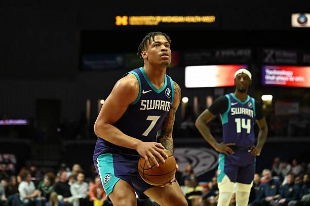 基昂泰-约翰逊在加盟山东队后几乎没有拉过一场，基本上在每一场比赛中都能够保持最基