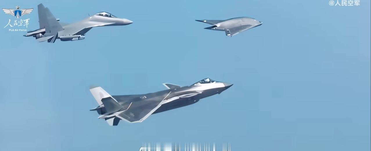 庆祝人民空军成立76周年终于给大家看了服役飞行状态的GJ-11，还有重型激光制导