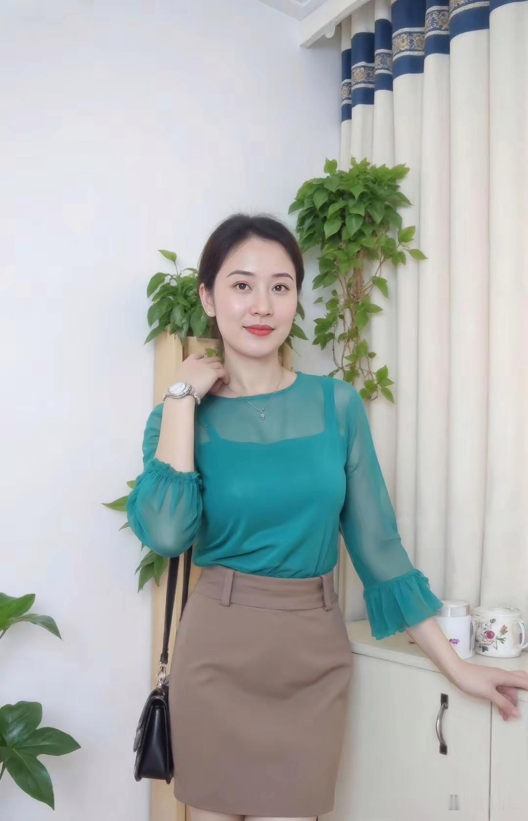 超绝气质小姐姐