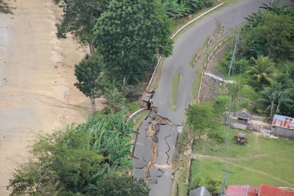 2025年9月30日晚，菲律宾群岛地区发生6.9级地震，震源深度10公里。宿务省