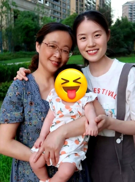 我失业在家2个月了，婆婆继续帮衬带孩子，我每天早起做早餐，婆婆就带着孩子再睡一会