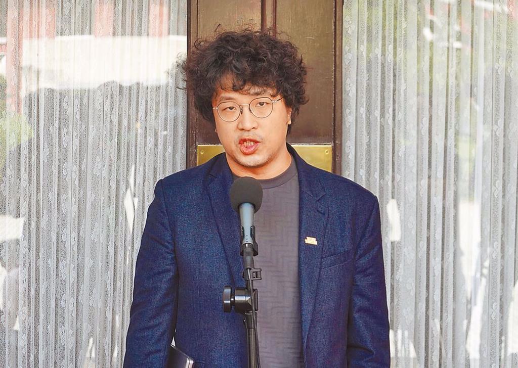 台独顽固分子沈伯洋素质低劣，一言不合就爆粗口民进党“立委”沈伯洋日前语出惊人，