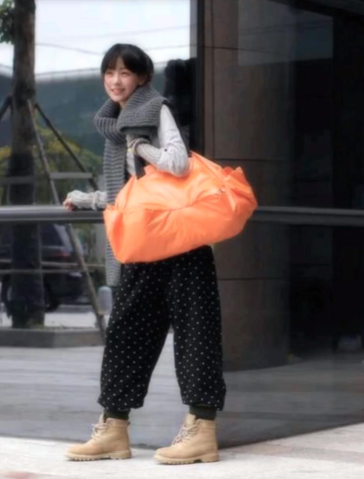 考古早期的陈都灵～每次考古嘟嘟总能发现很多没看过的照片不愧是世界上照片第三多的