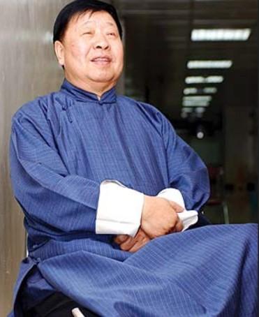 🌞侯宝林捧红了他，他却一辈子不认师！马季这句“侯先生”藏着相声圈最脏的秘密