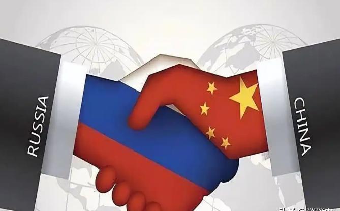 中美贸易战，现在已经不是什么芯片，加税，逆差的问题了，现在美国就是一门心思想要强