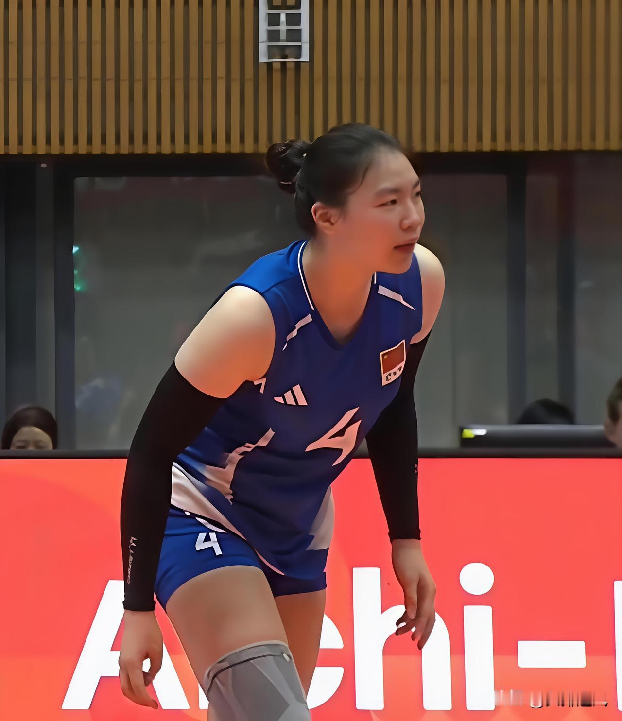 精彩翻盘！张籽萱助力中国女排胜泰国进决赛9月21日，中国女排亚运会半决赛对阵亚