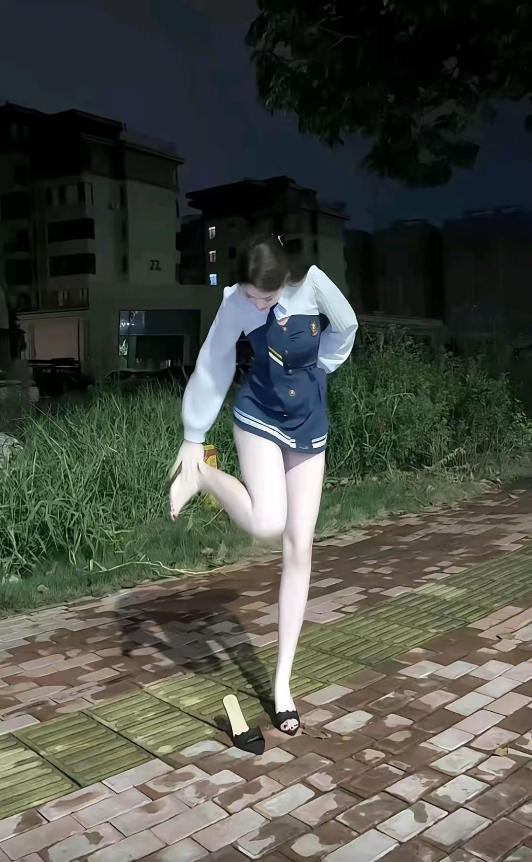 “制服诱惑”是误解：空姐最渴望的，其实是乘客的一个眼神我敢说，90%的人看