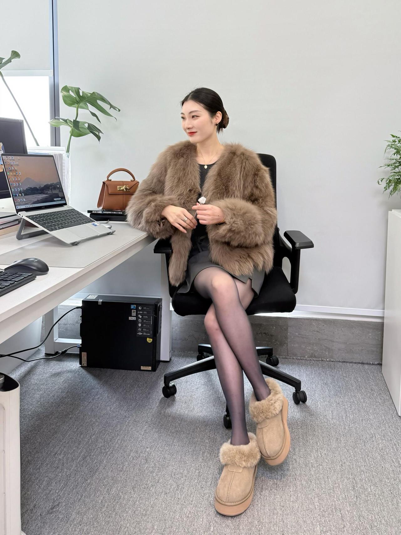 领导的穿搭｜我喜欢富贵迷人眼哈哈🤩|保暖又时髦～周五下班出去约会咯大家周末