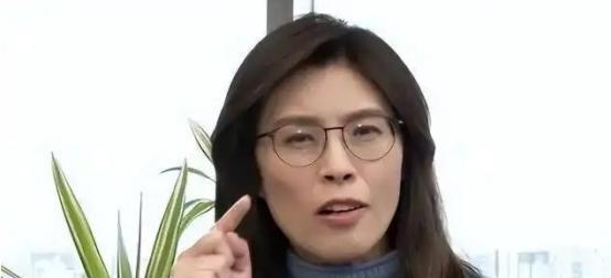 国民党这次“反罢免”之所以能够过关，其中有一个人发挥了很大的作用，这个人就是郑丽