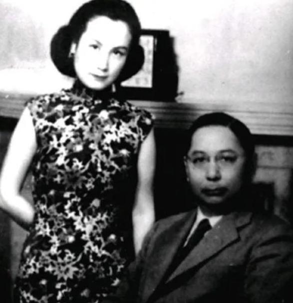 1935年，孙中山之子孙科，对已经离婚的蓝妮一见倾心，后来向她提出求婚。已经育有