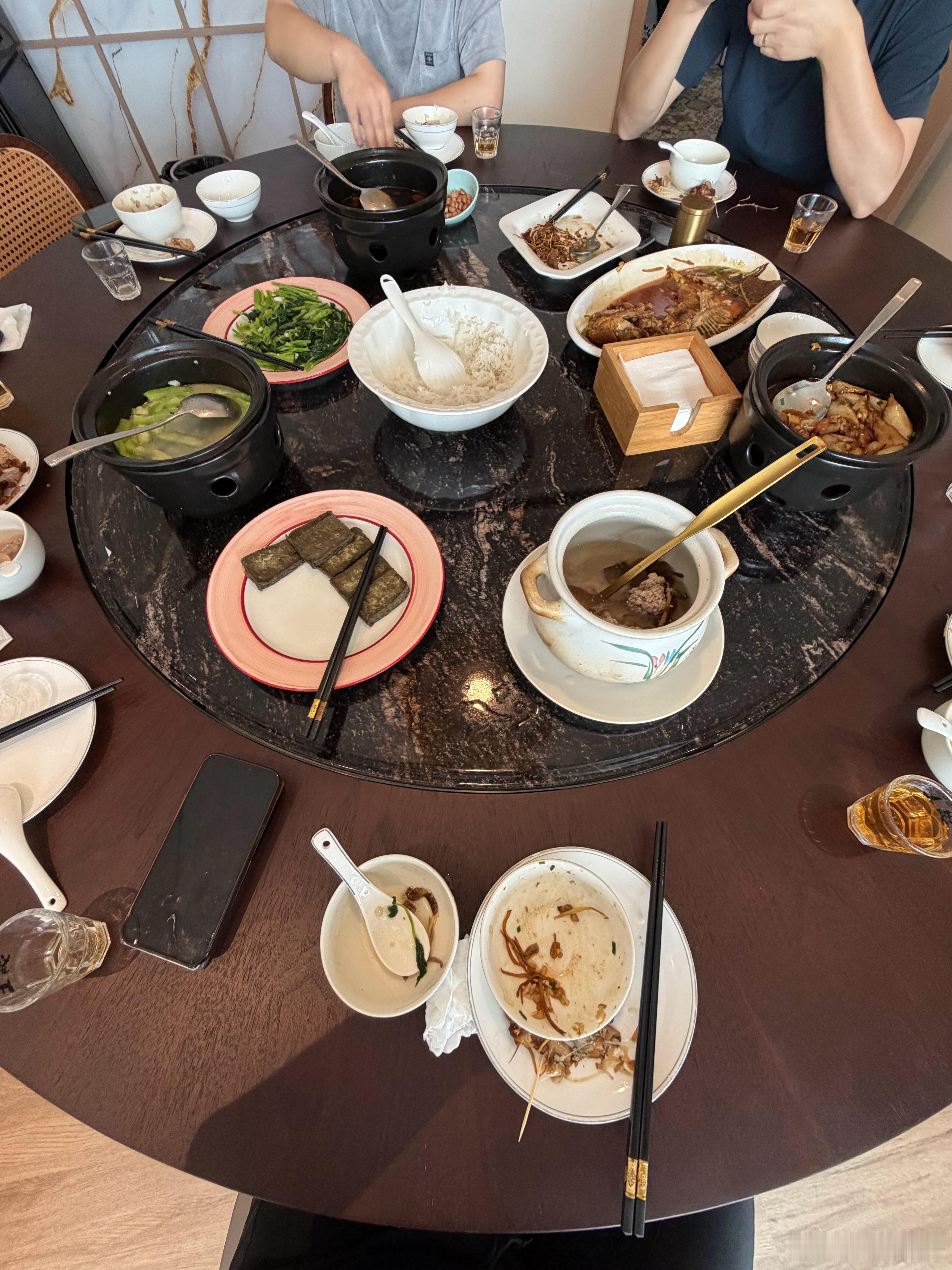 中午吃了顿霸王餐，舒坦