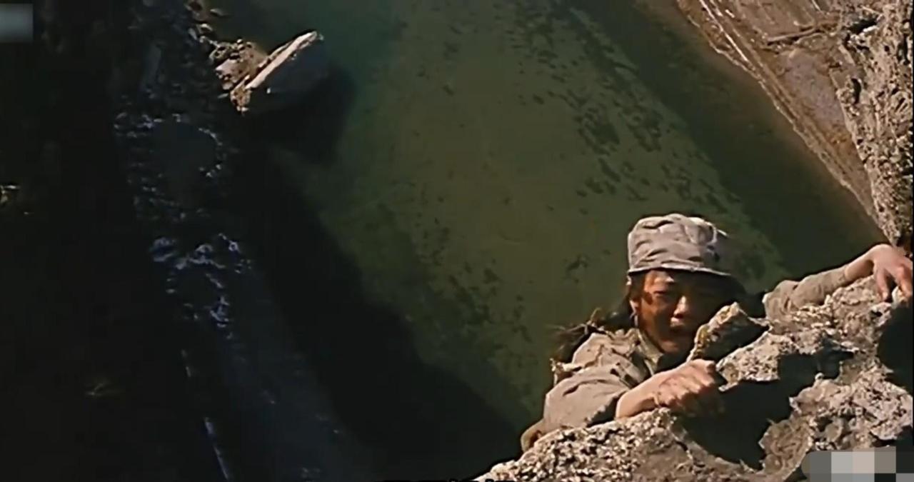 晋察冀根据地反扫荡时，白求恩医学院的女兵和伤员行动慢被包围，来不及救援，全部遭到