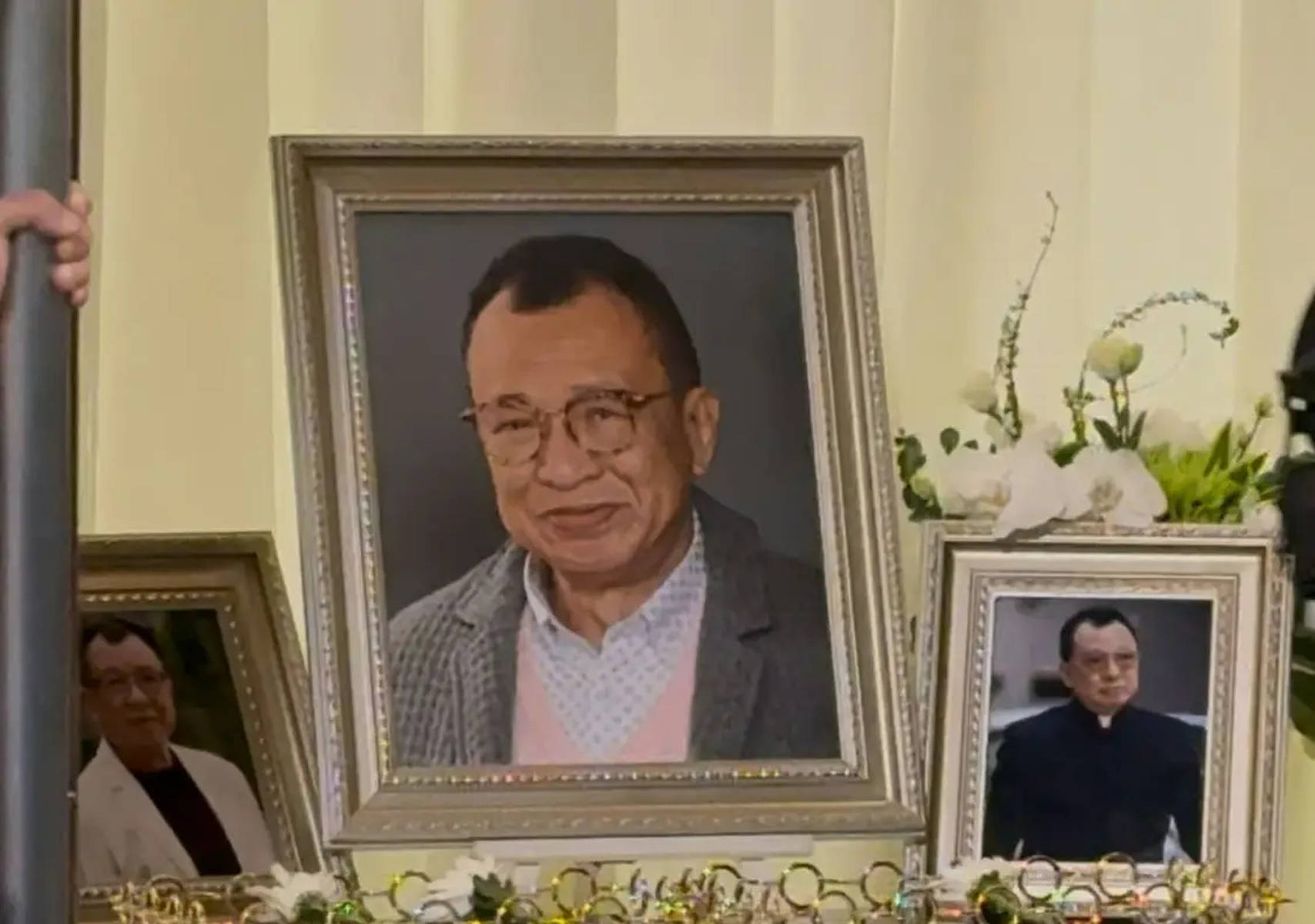 许绍雄家人今日设置灵堂，多位艺人送花篮吊唁